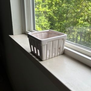 Ceramic Berry Basket